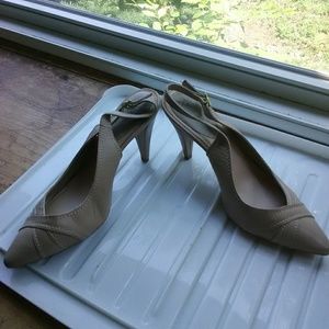 Size 9 Ann Taylor heels